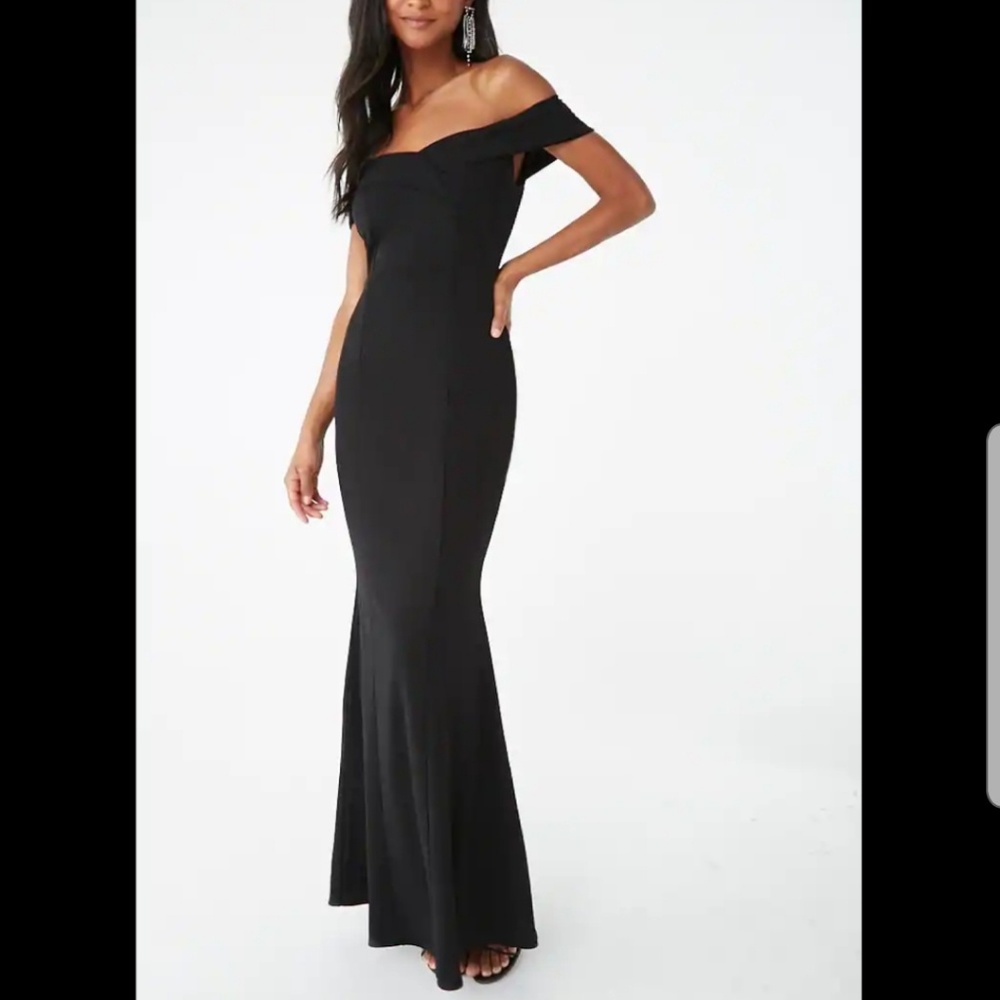 Off the shoulder mermaid gown forever 21 size medium